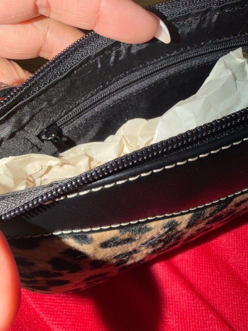 Y2K on branded leopard print shoulder bag - Picture 3 of 5